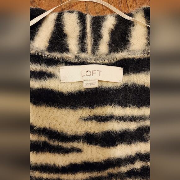 Soft Fuzzy Zebra Print Long Open Front Cardigan - Picture 5 of 8